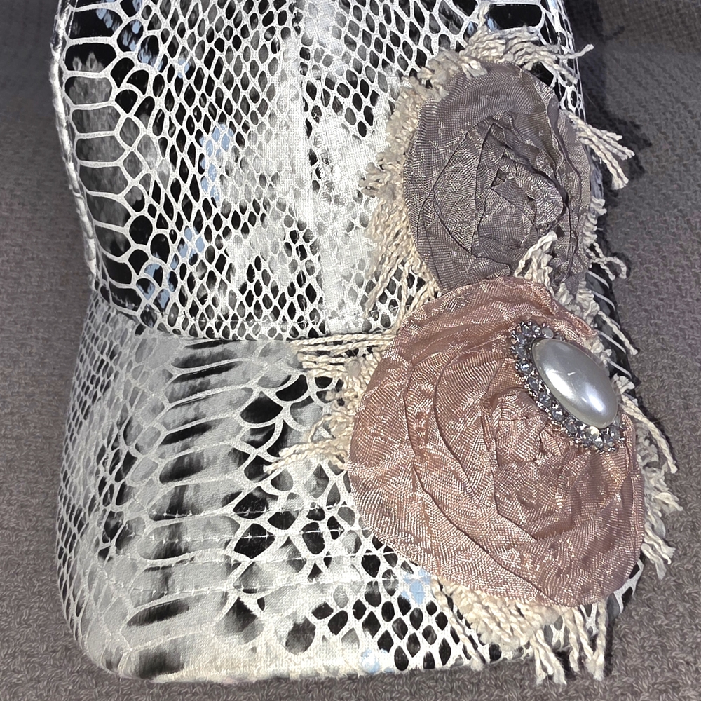 Floral Accent Snake-Print Women’s Hat in Taupe and Blush